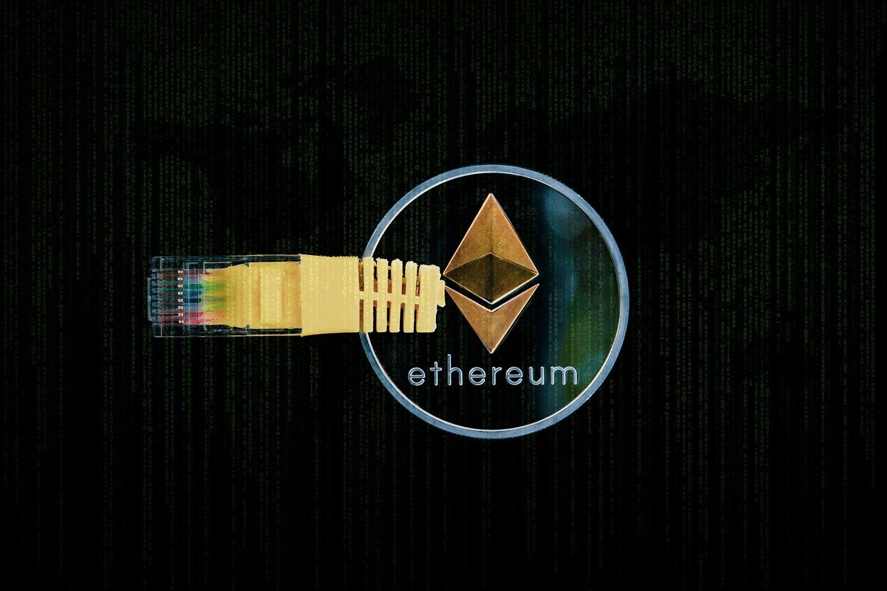 Graphic showing interconnected decentralized exchanges and crypto arbitrage